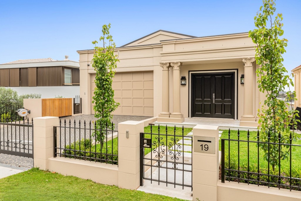 Clontarf custom home